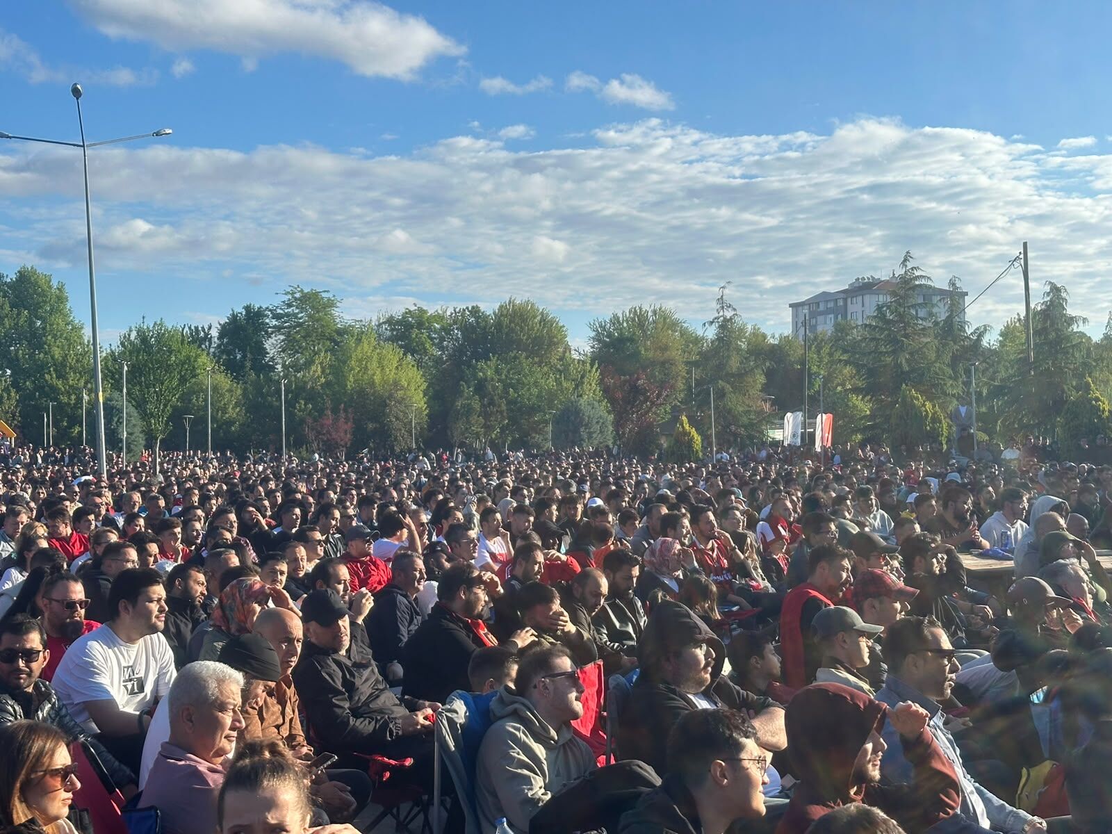 Eskişehirliler Milli Heyecanda Dede Korkut Parkı’nda Buluştu (2)