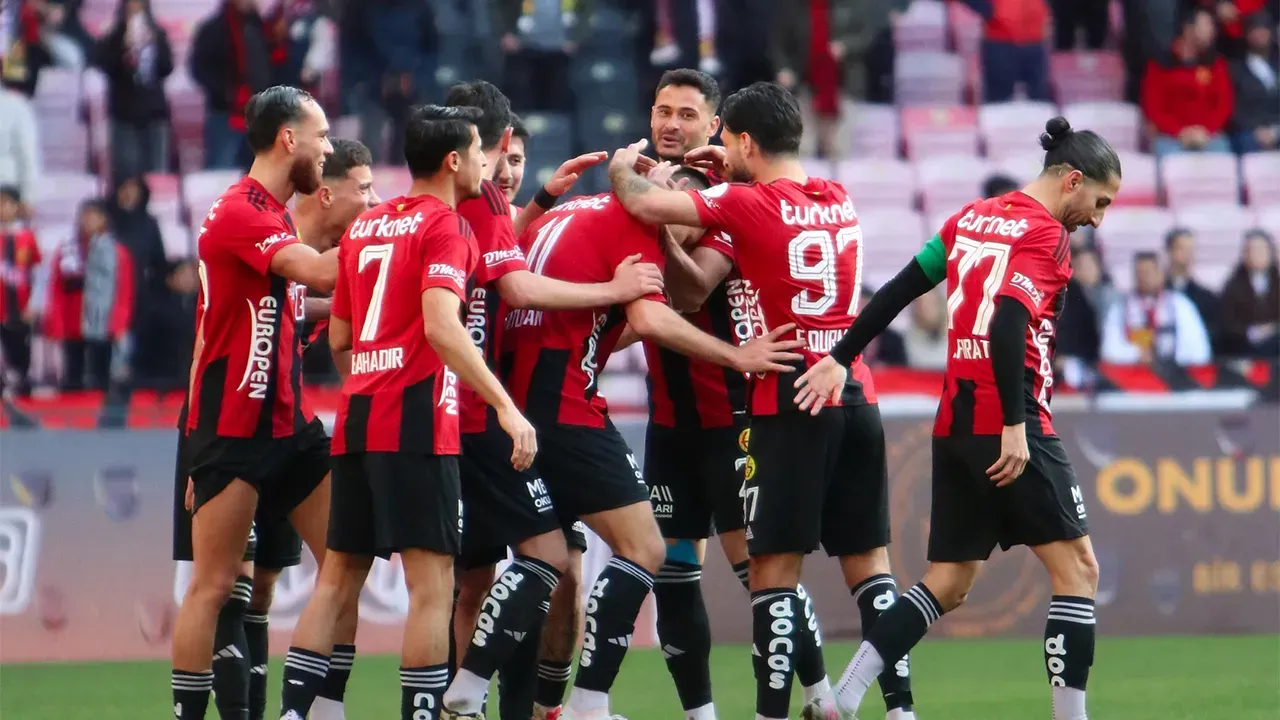 Eskişehirspor’da Rota Yeni Sezon, Hedef Birlik Ve Kenetlenme (3)