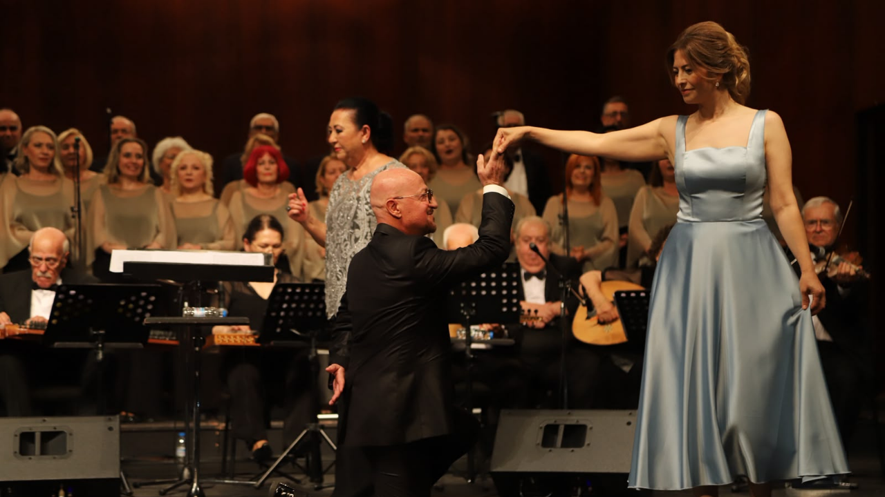Esmek Korosu Konserle Sezonu Tamamladıi (3)