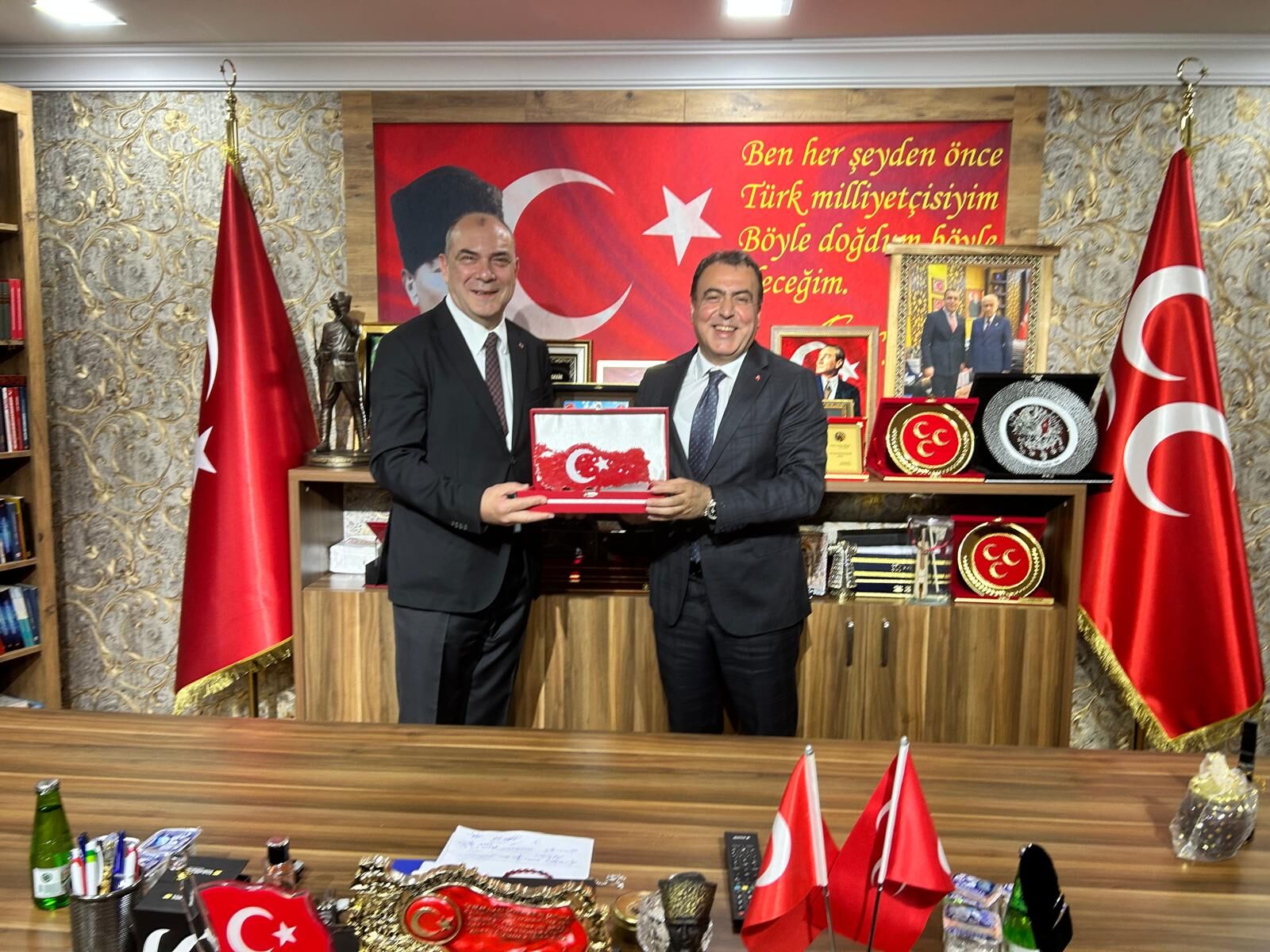 Eso Yönetiminden Mhp İl Başkanı Sezer’e Ziyaret (4)