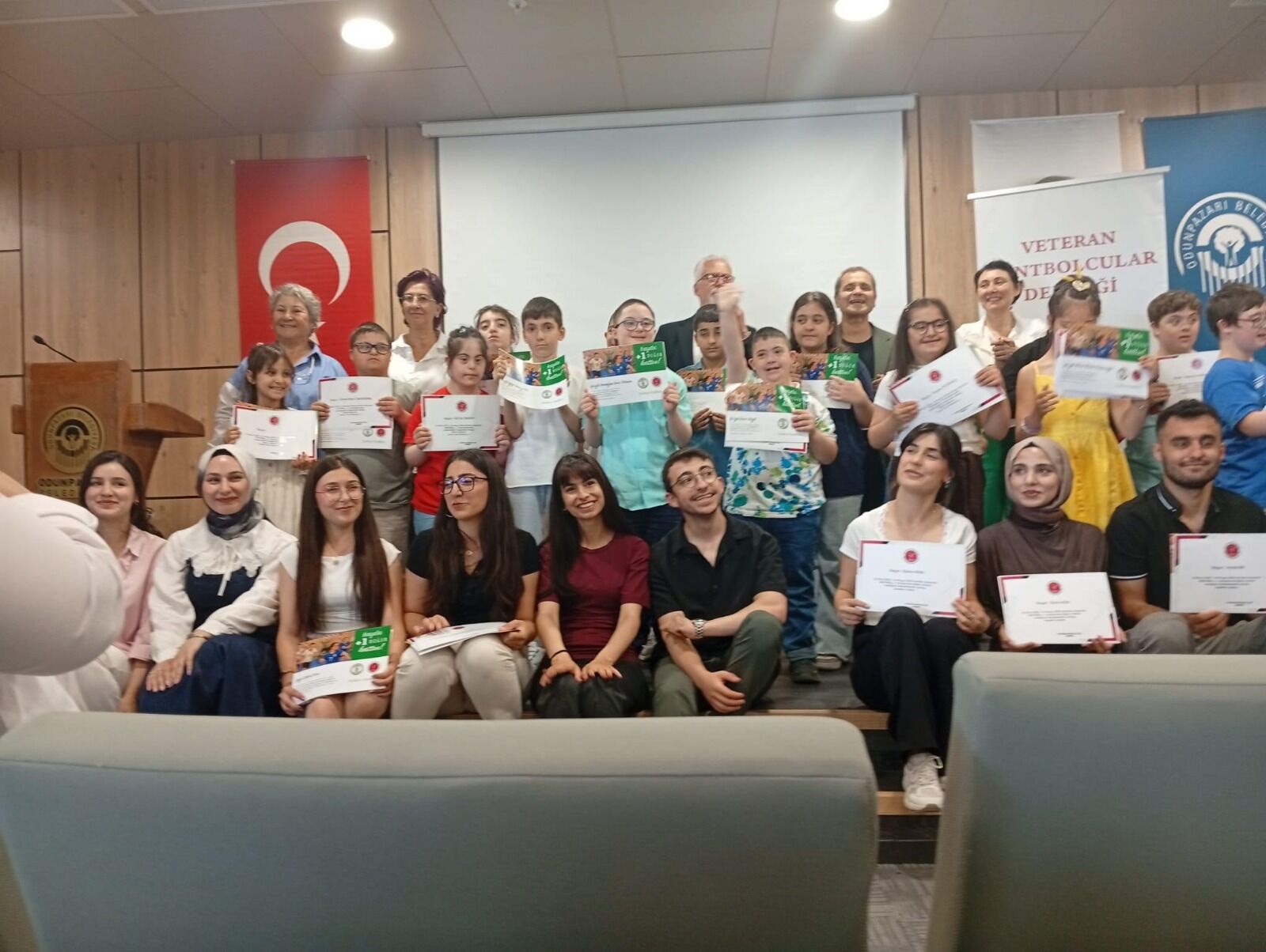 Hentbolcuların Başarısı Sertifikalarla Taçlandı (3)