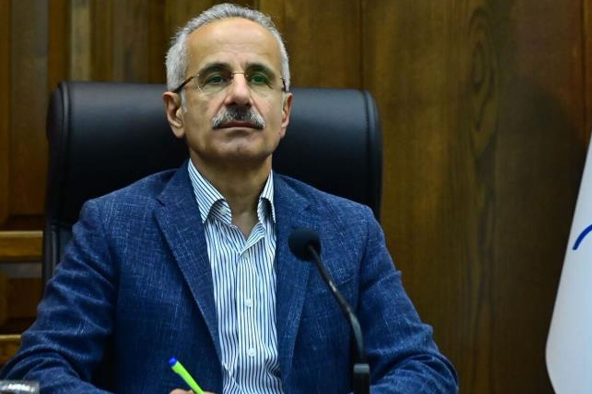 Hürmüz'de Bekleyen Türk Gemileri Bölgeden Ayrıldı (2)