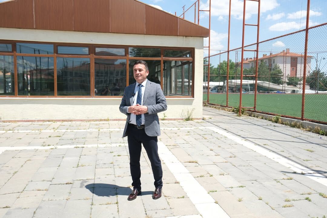 İlçemiz Hızırbey Mahallesi’nde, Ilçe Stadyumu Yanında Bulunan Spor Kompleksi Sosyal Tesislerimiz