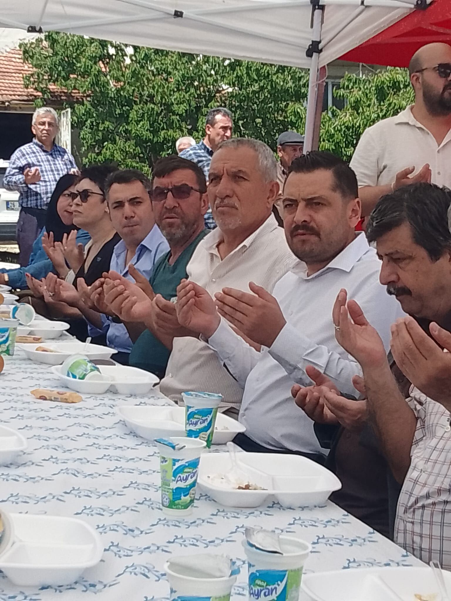 İyi̇ Parti Heyeti Mihalıççık’ta Yağmur Duasına Katıldı (4)