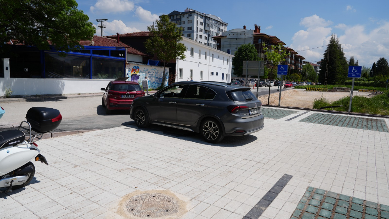 Kanlıkavak'a 122 Araçlık Ücretsiz Otopark Hizmete Açıldı (4)