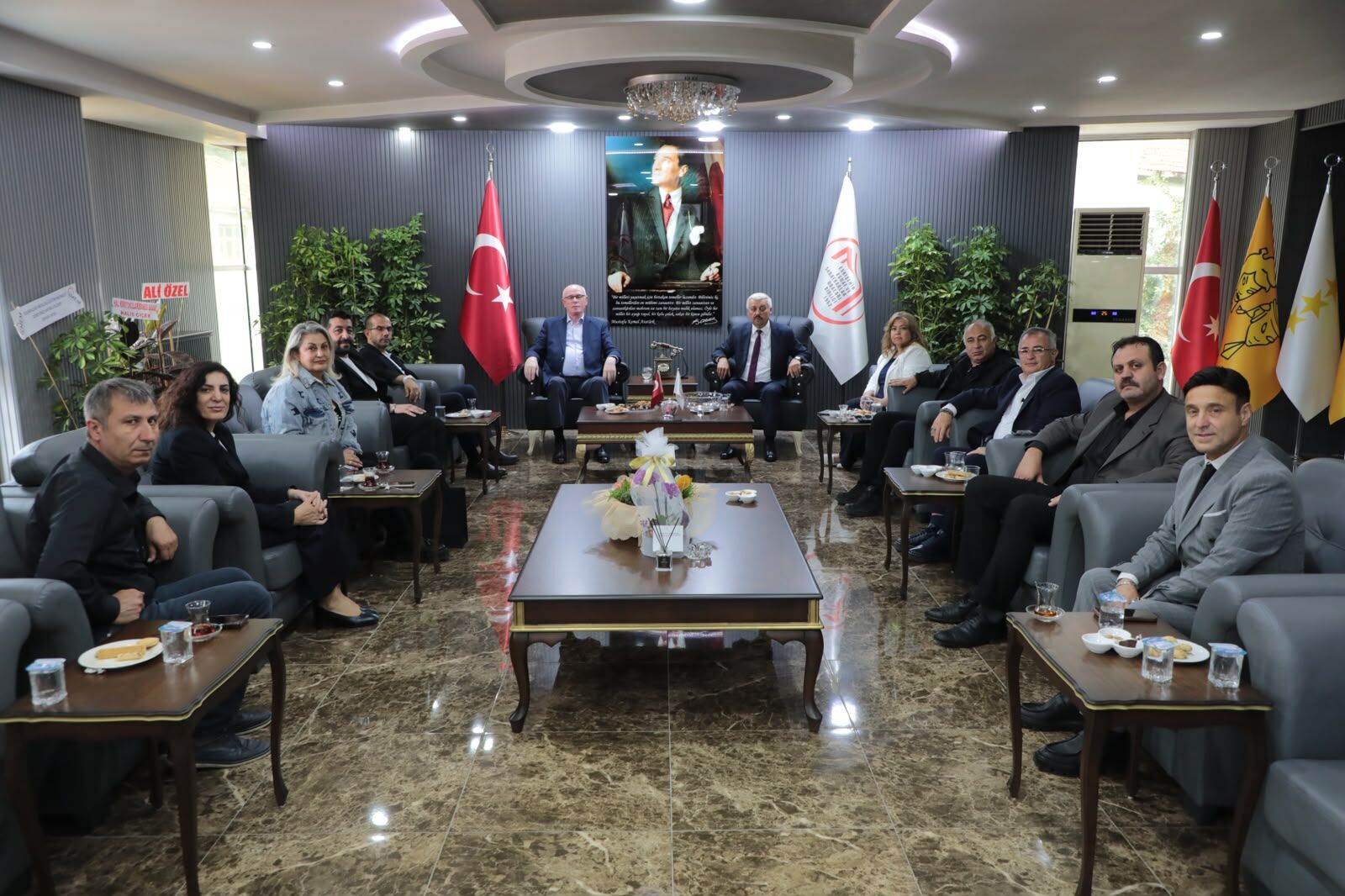 Kazım Kurt, Esob Başkanı Karamanlı’yı Ziyaret Etti (2)