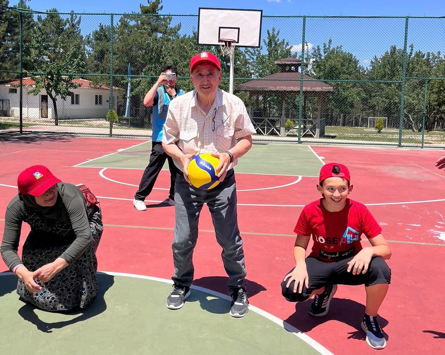 Lösev Aileleri Piknikte Bir Araya Geldi (4)