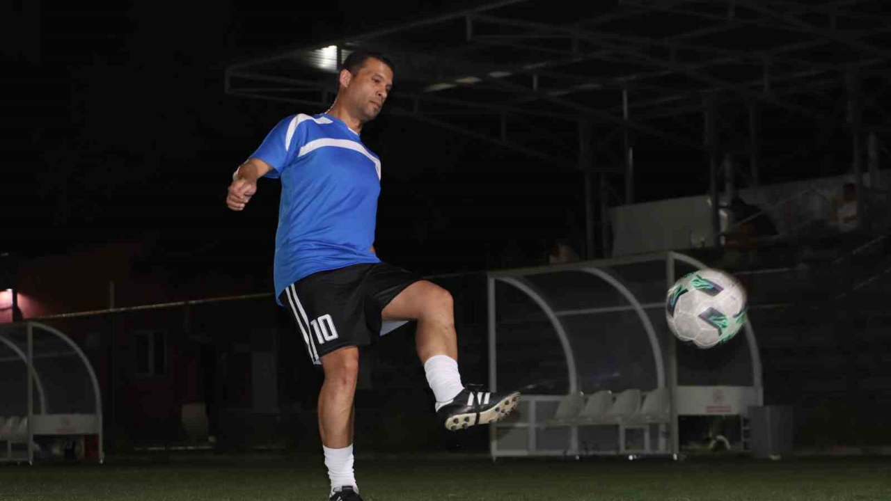 Metin Sai Eres Futbola Veda Etti (2)