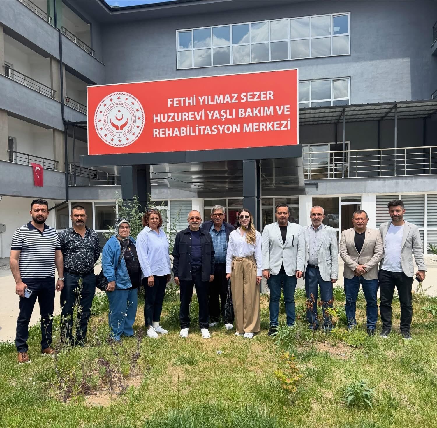 Mhp Tepebaşı’ndan Huzurevine Babalar Günü Ziyareti (3)