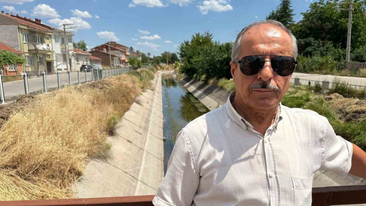 Muhtar Kanala Yeşil Alan İstedi (2)
