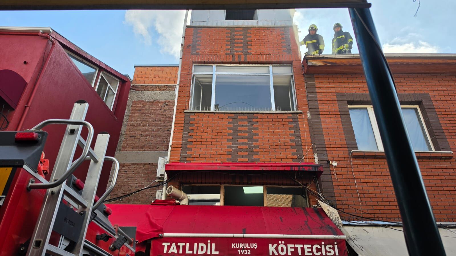 Tatlıdil Köfteci Yandı