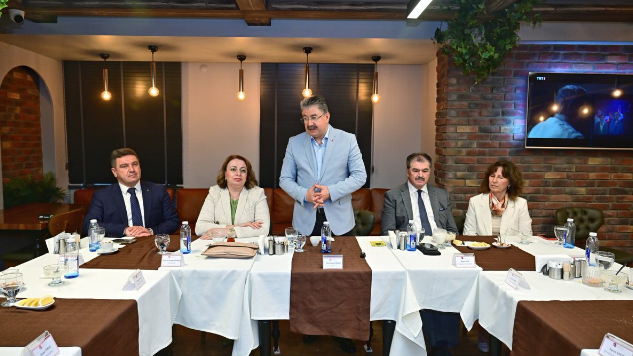 Vali Yılmaz, Atanan İsimler İçin Veda Programı Düzenledi (3)