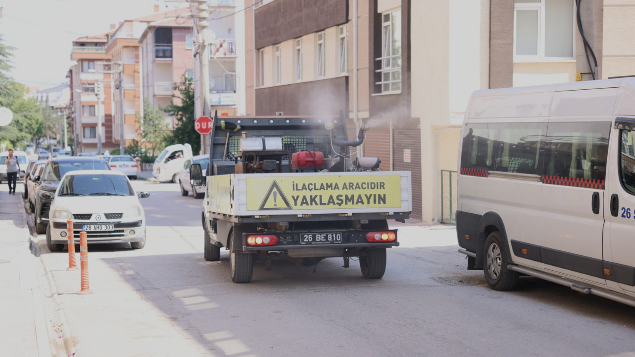 Yaz Mevsiminin Gelmesiyle İlaçlama Çalışmaları Hızlandı (2)