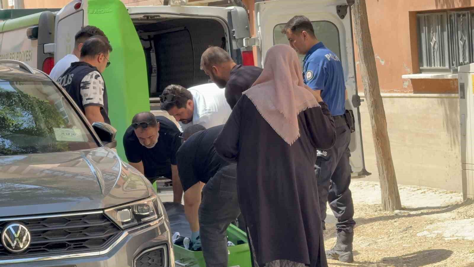 Yenimahalle’de Şüpheli Ölüm Polis İnceleme Başlattı (2)