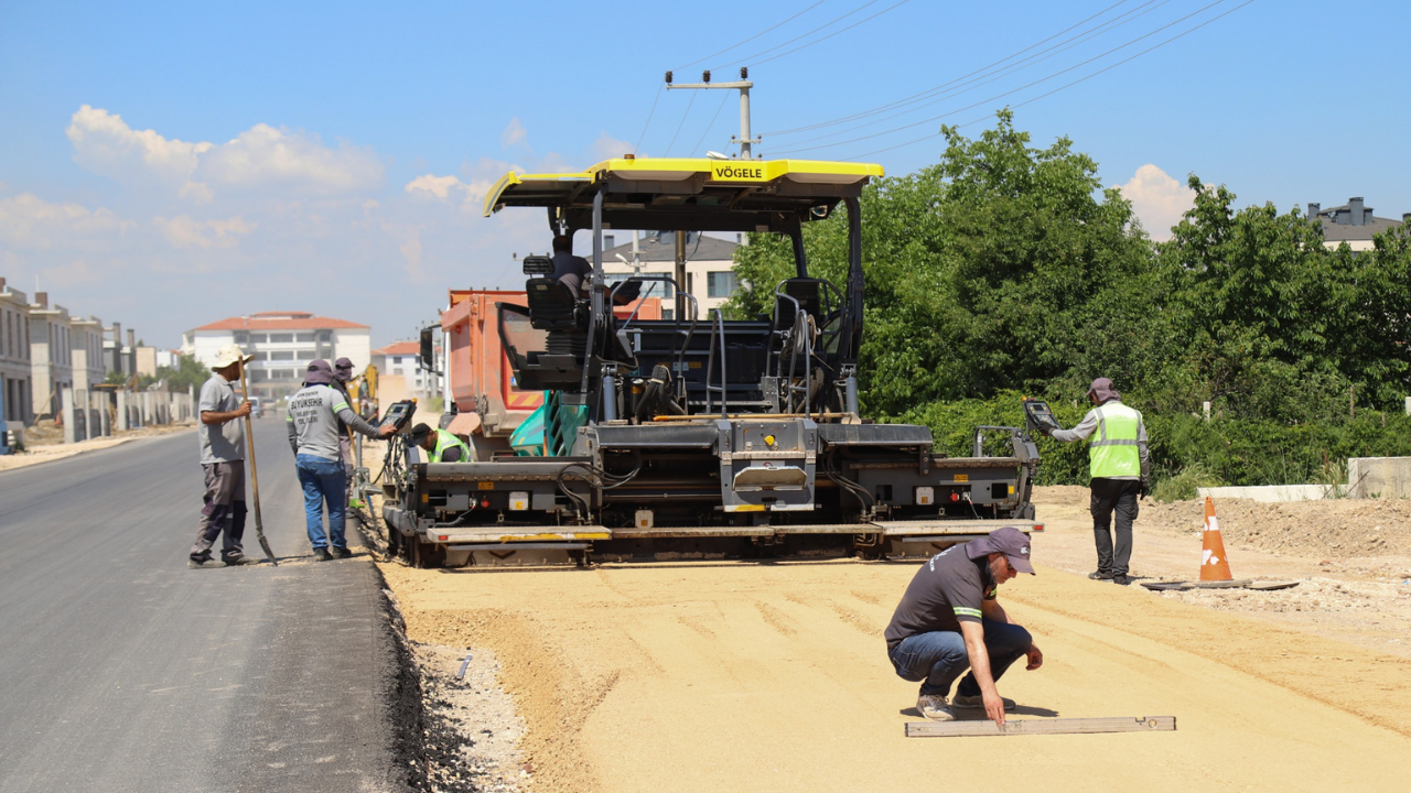 Zincirlikuyu’da Yol Yenileme Çalışmaları Hızlandı (4)