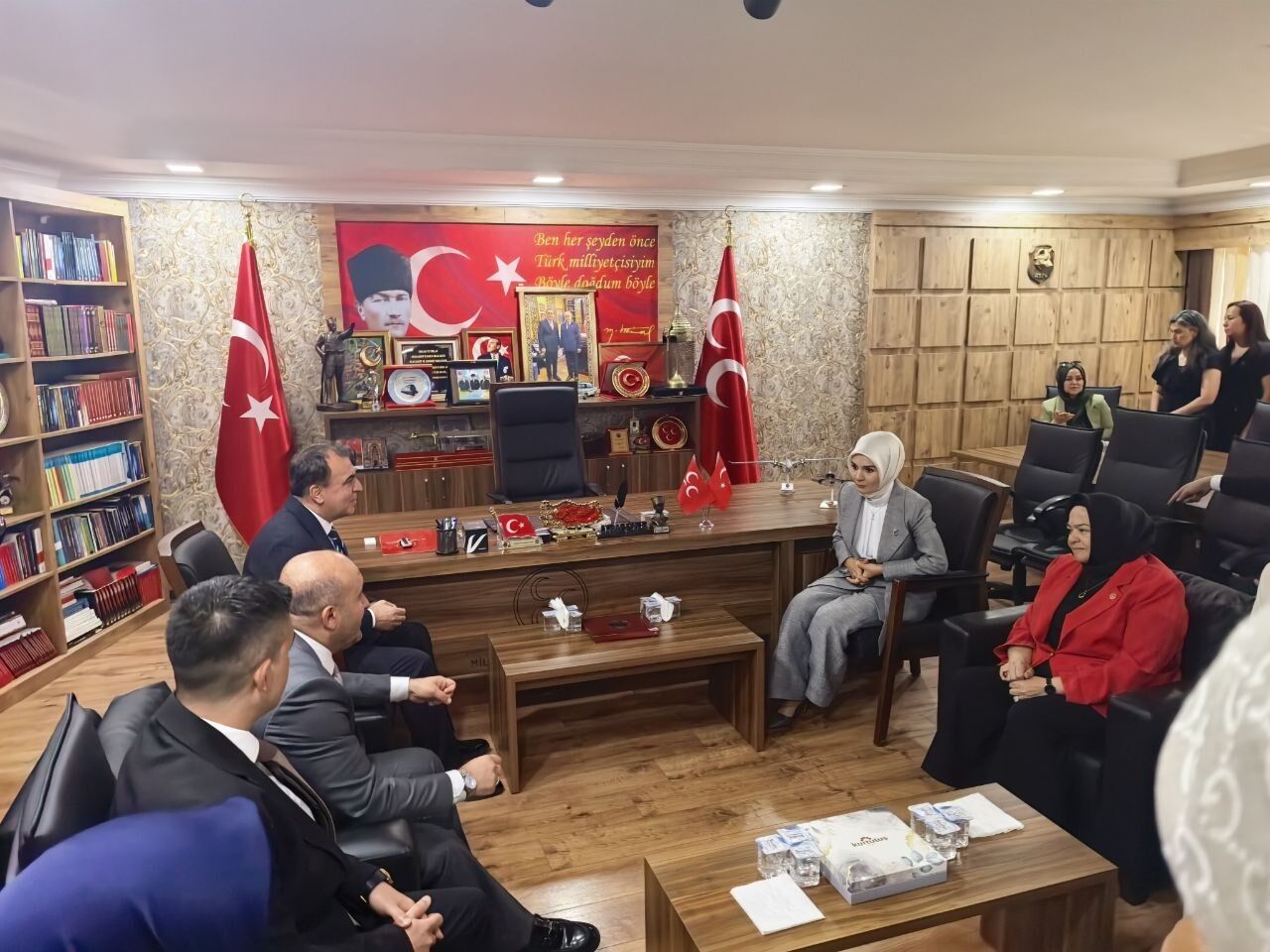 Bakan Göktaştan Mhp Eskişehir İl Başkanlığı Ziyareti