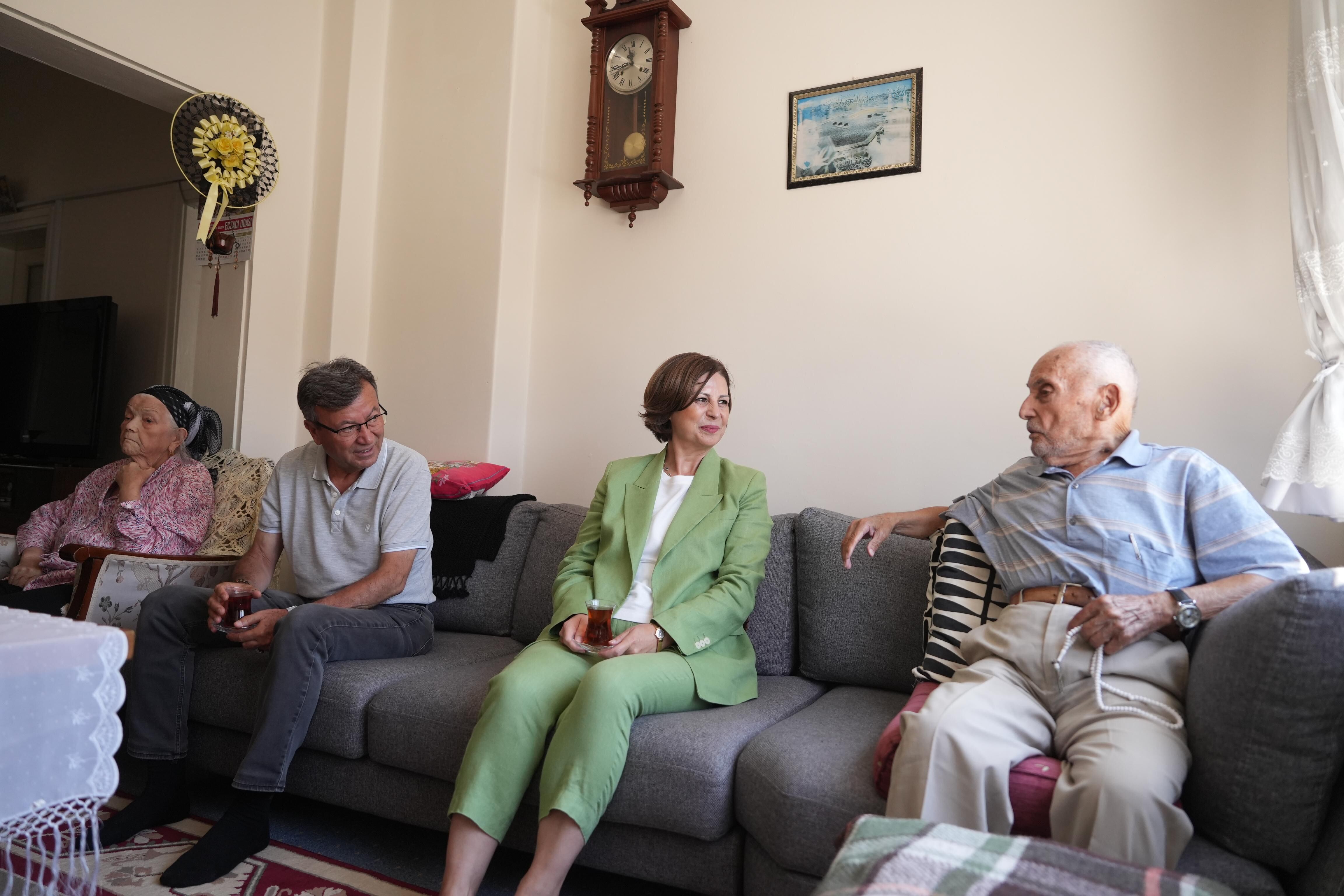 Başkan Ünlüce Kıdemli Vatandaşları Ziyaret Etti (3)