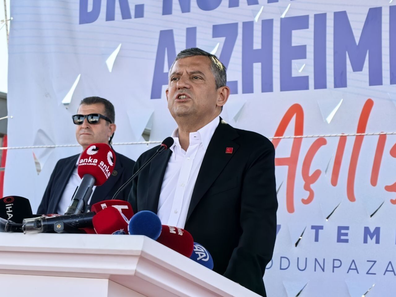 Eskişehir’de Alzheimer Merkezi Açılışı Özgür Özel’in Katılımıyla Gerçekleşti (4)
