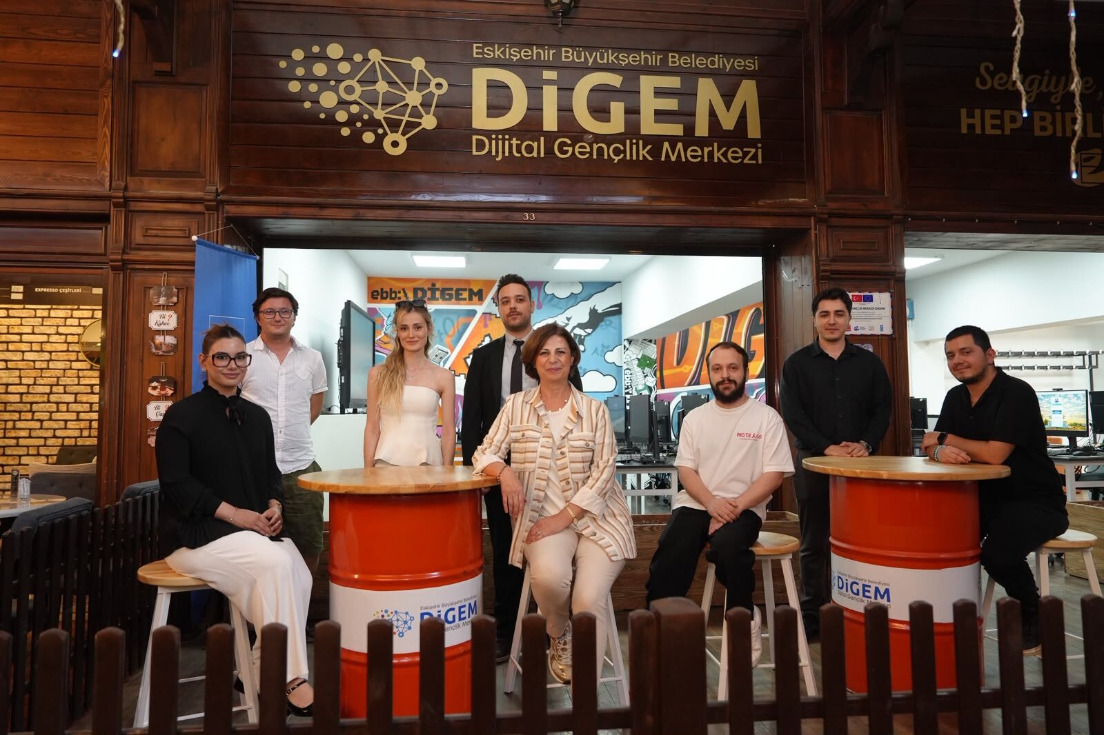 Eskişehir'de Dijital Gençlik Merkezi Gençlere Yol Açıyor (5)