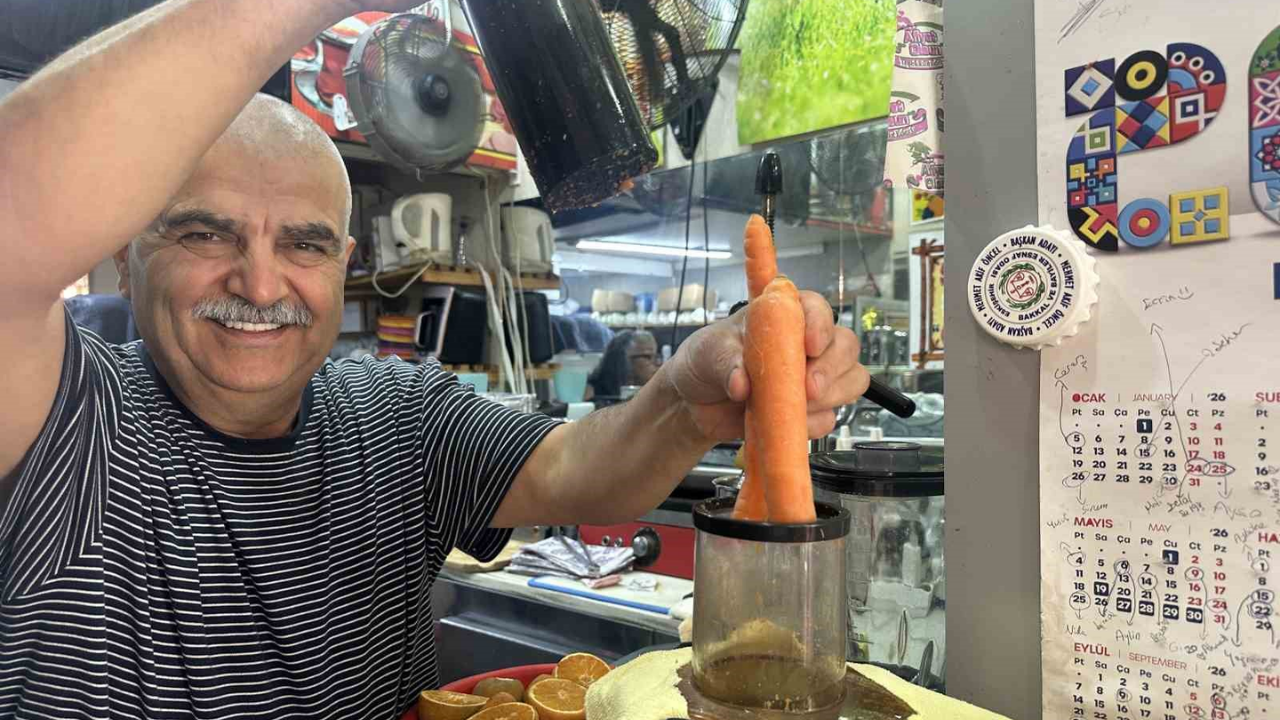 Eskişehir'de Doğal Meyve Sularına İlgi Arttı Gazlı İçecekler Yerini Taze Sıkıma Bırakıyor (1)