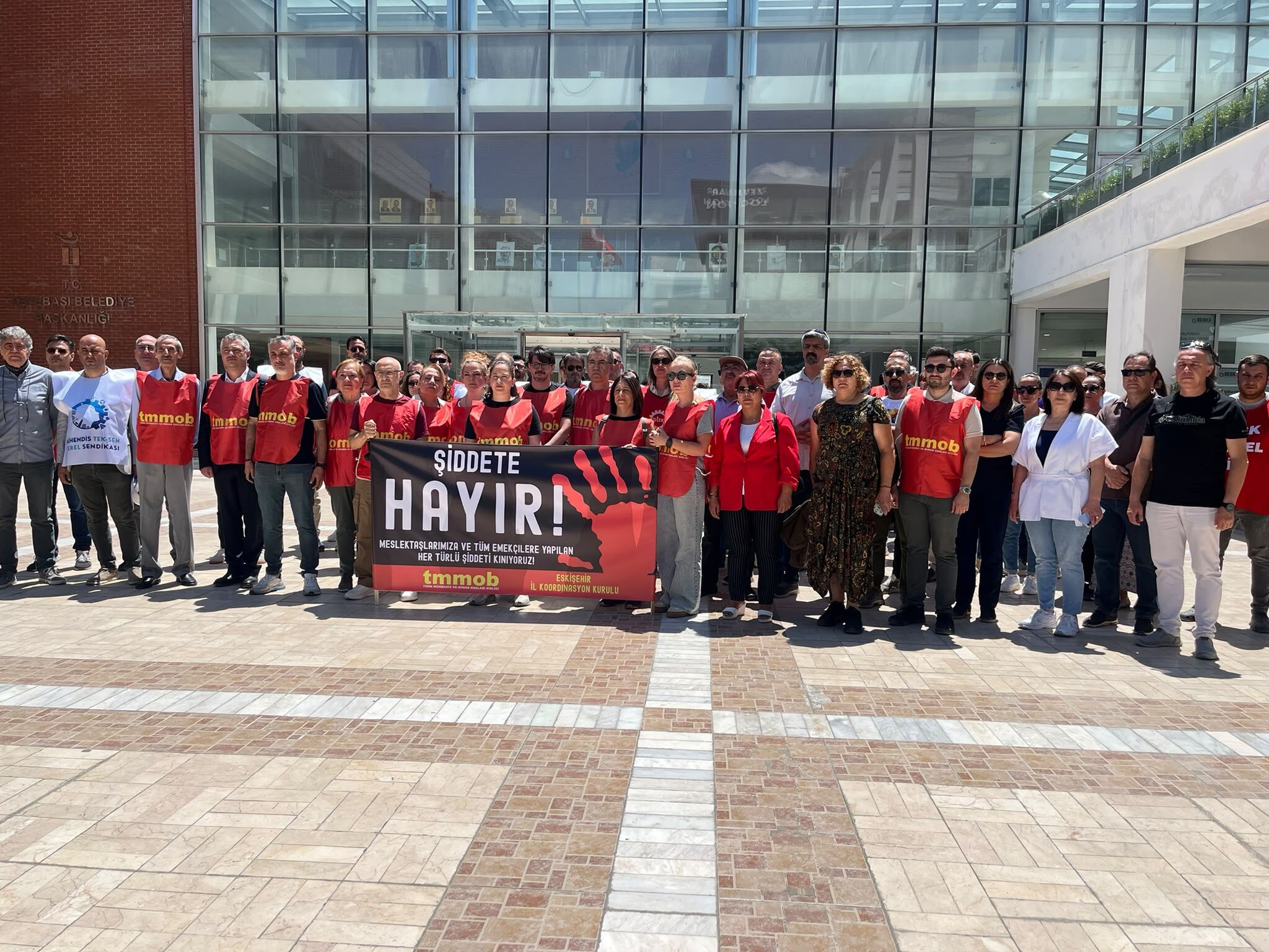 Eskişehir’de Kamu Emekçilerine Şiddete Tmmob’den Sert Açıklama (2)