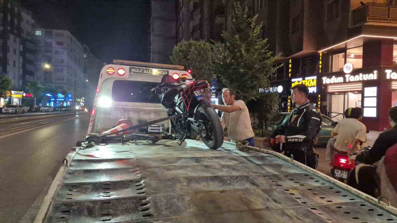 Eskişehir'de Katlanır Plaka Oyunu Ceza Getirdi (1)