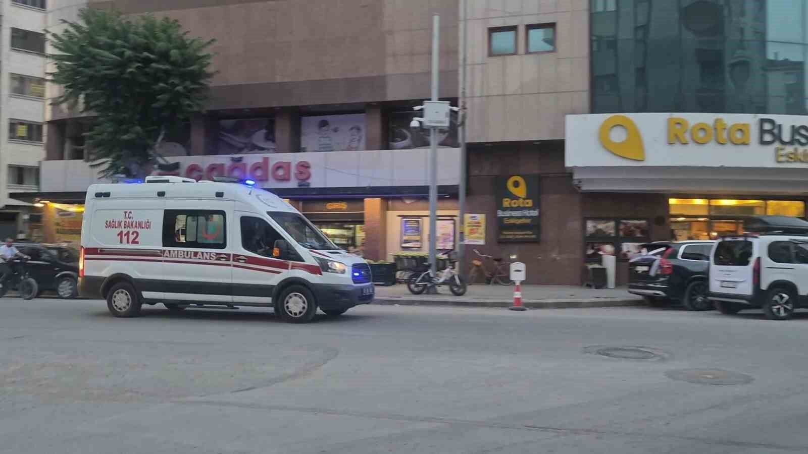 Eskişehir'de Kolonya Içen Şahıs Hastanelik Oldu (2)