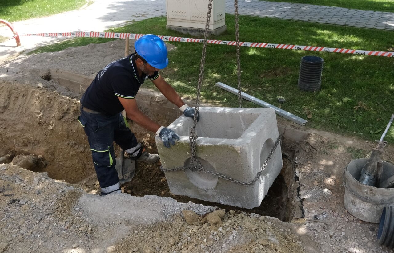 Eskişehir'de O Mahallenin Altyapısı Yeni Hatla Güçlendirildi (3)