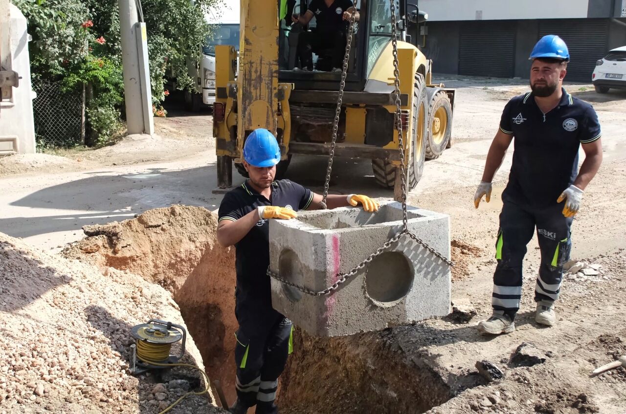 Eskişehir'de O Mahallenin Altyapısı Yeni Hatla Güçlendirildi (6)
