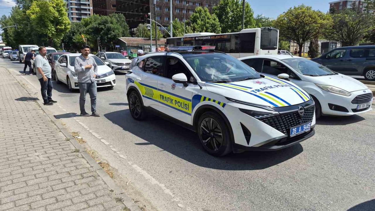 Eskişehir'de Zincirleme Kaza Paniği (1)