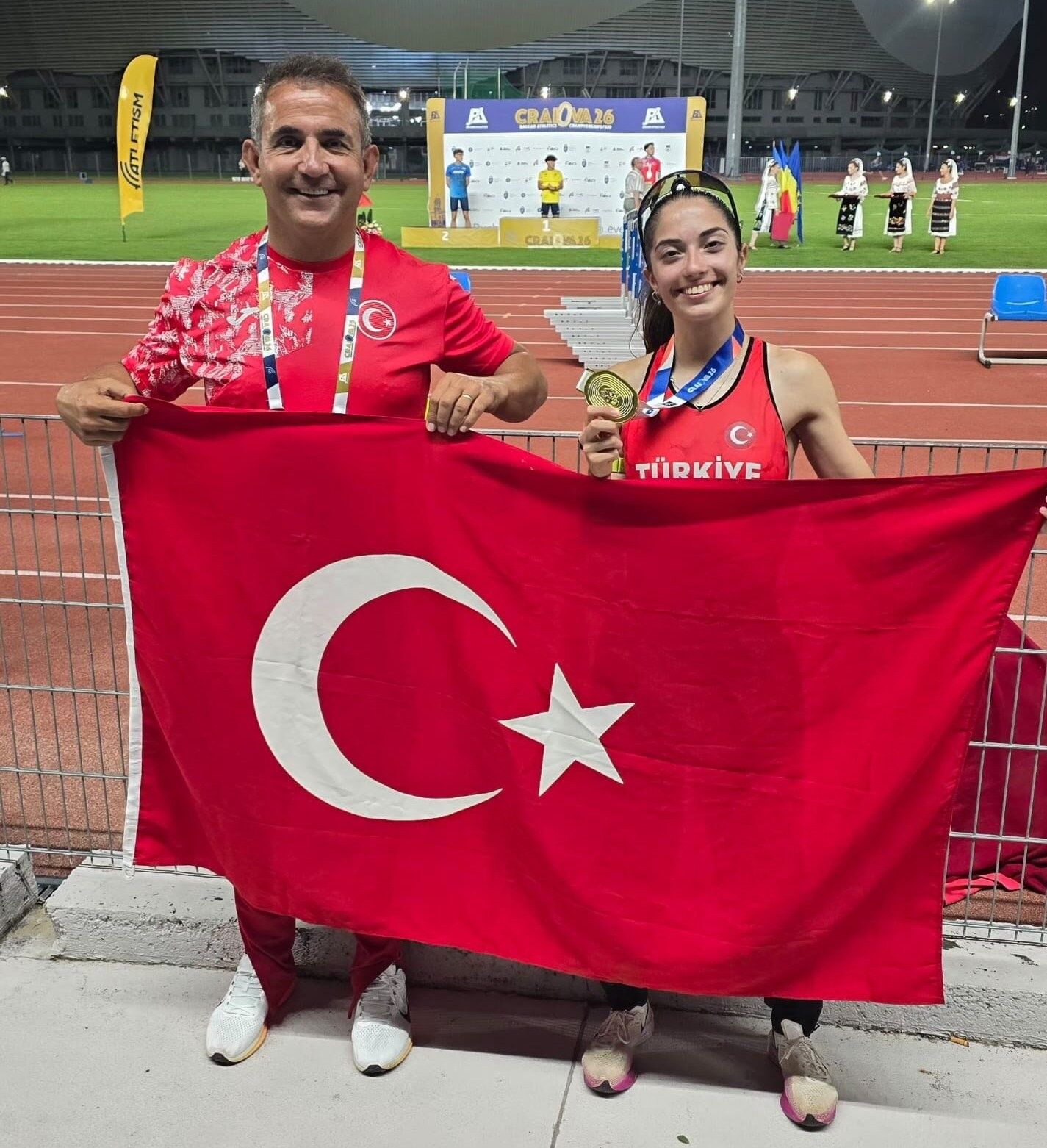 Eskişehirli Atlet Zeynep Özkara Balkan Şampiyonu Oldu (2)