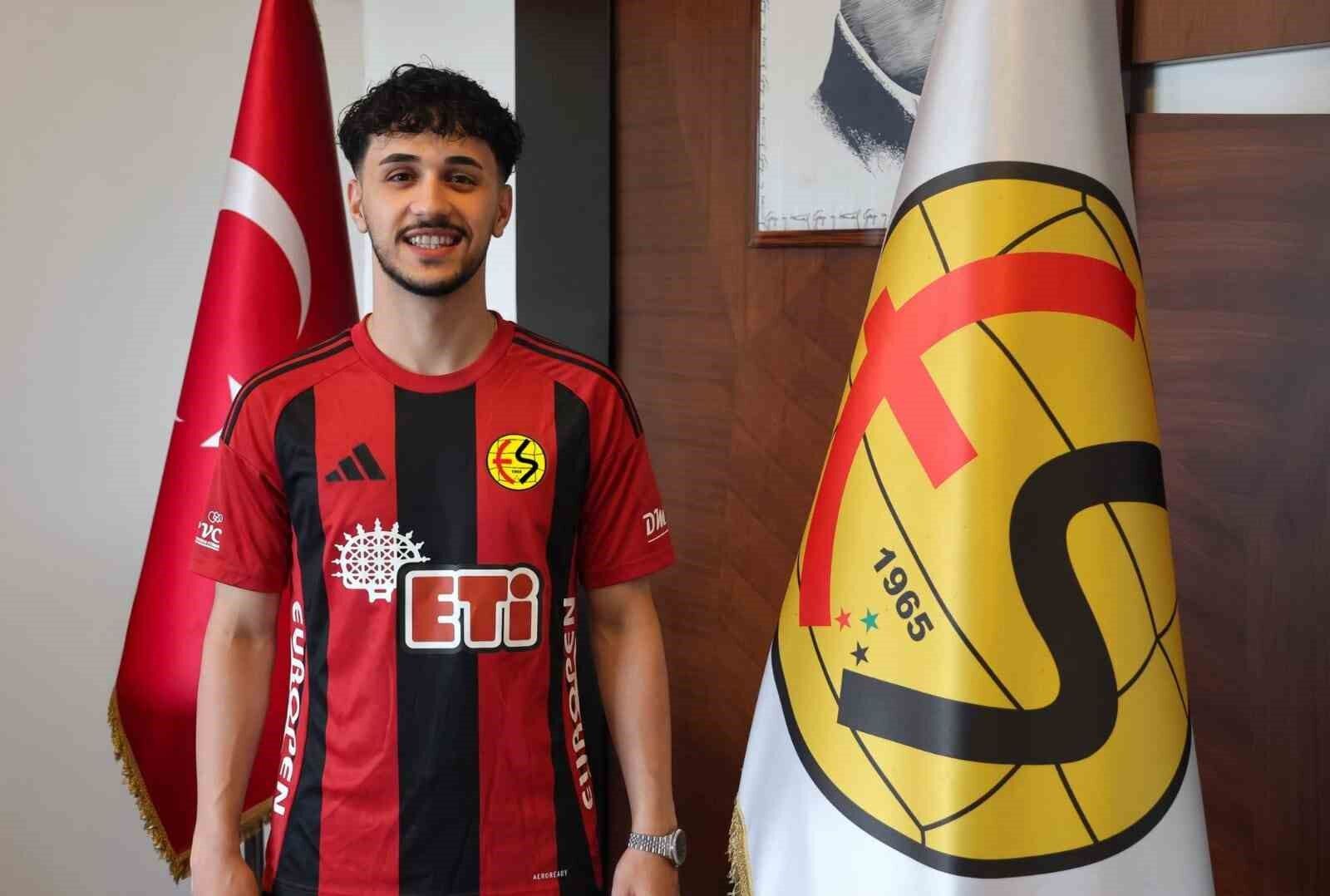 Eskişehirspor'dan Savunmaya Peş Peşe Iki Imza İşte O Isimler (2)
