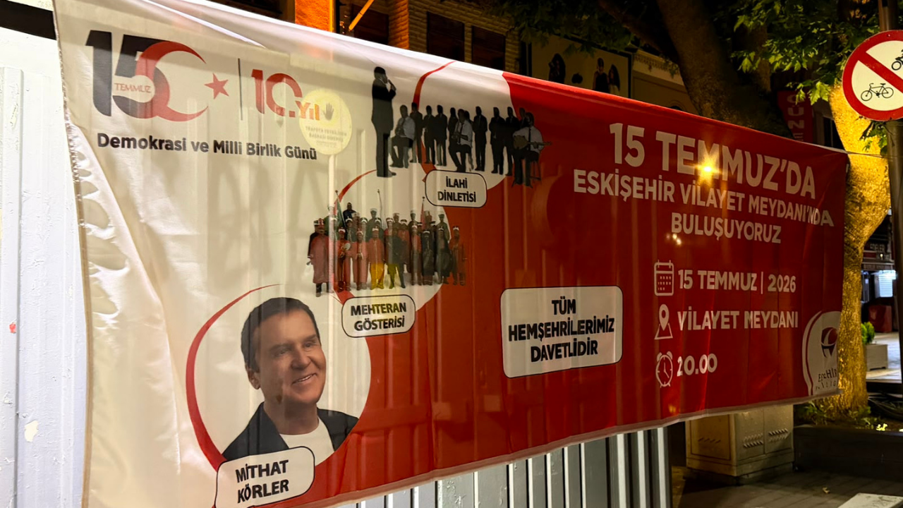 Gürhan Albayrak'tan 15 Temmuz Pankartı Tepkisi (1)
