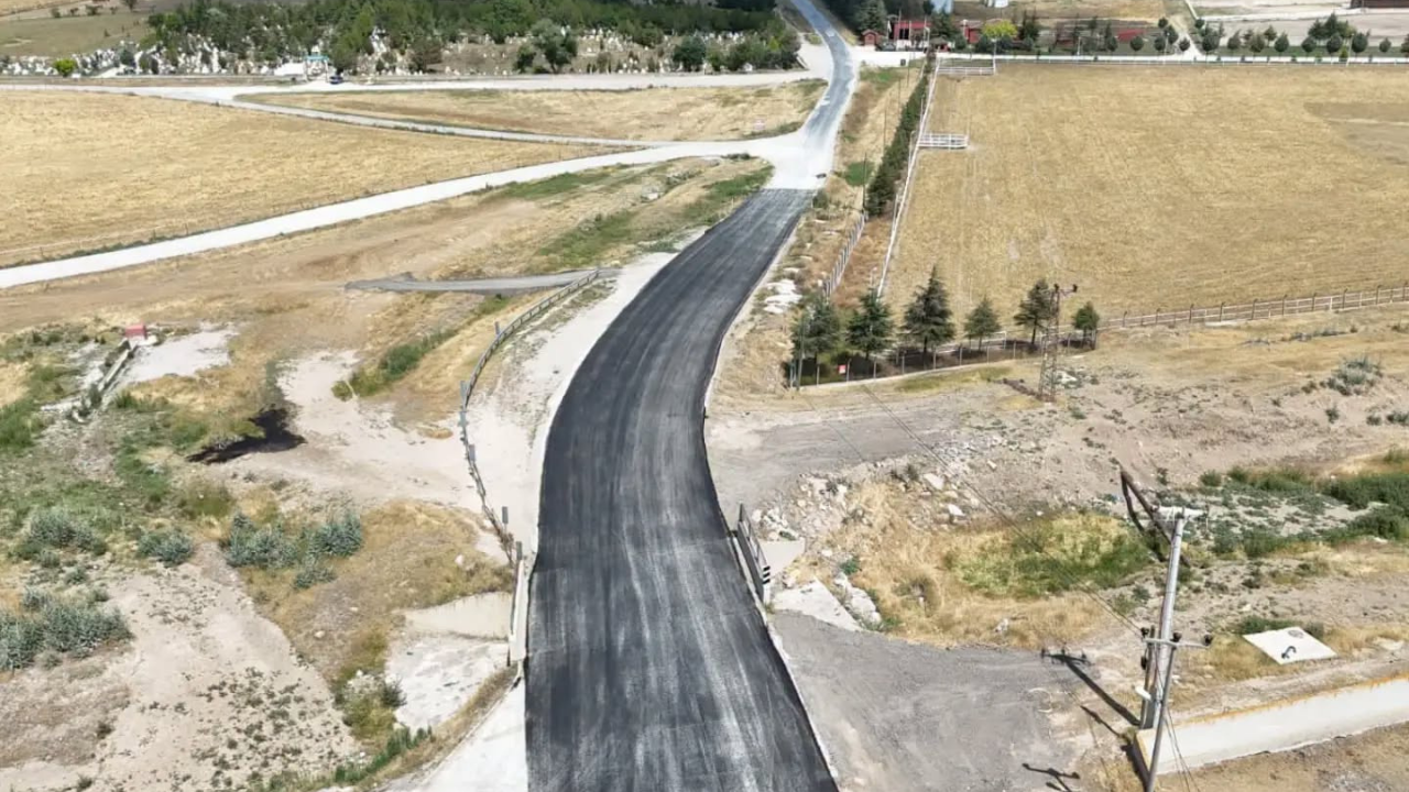 İki İlçede Yol Yenileme Çalışmaları Tamamlandı