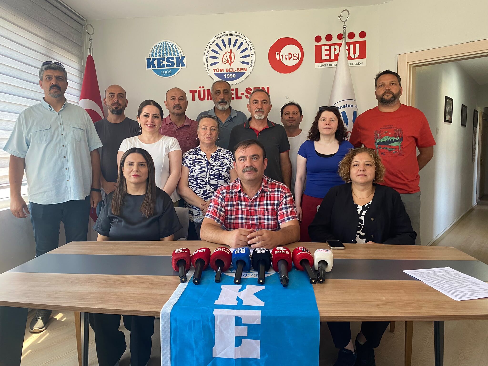Kesk'ten Tüi̇k Ve İktidara Sert Eleştiri Ek Zam İstiyoruz (2)
