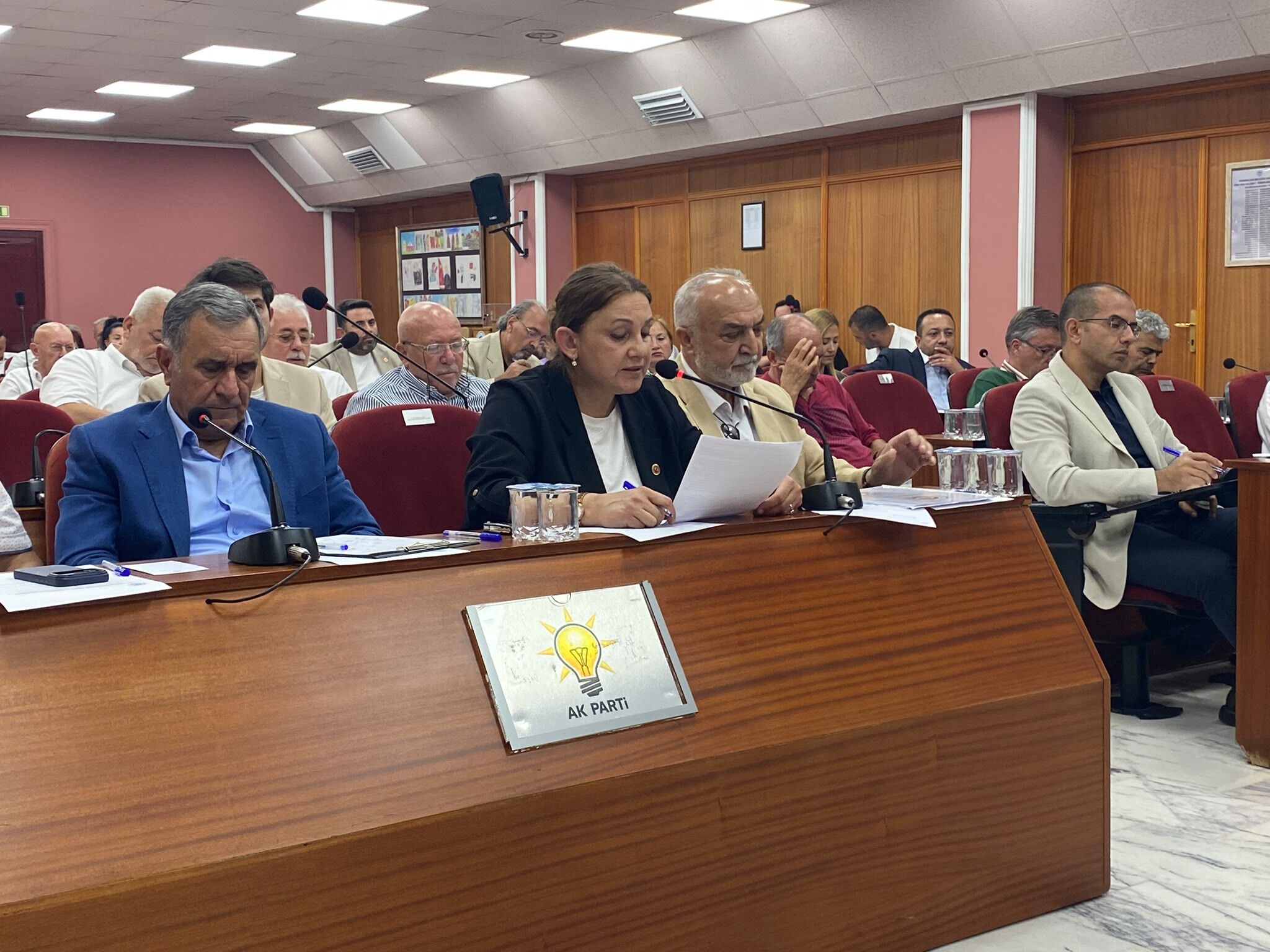 Odunpazarı Meclisi'nde 2027 Yılı Yatırım Programı Görüşüldü Ak Parti Ret Oyu Verdi (2)-1