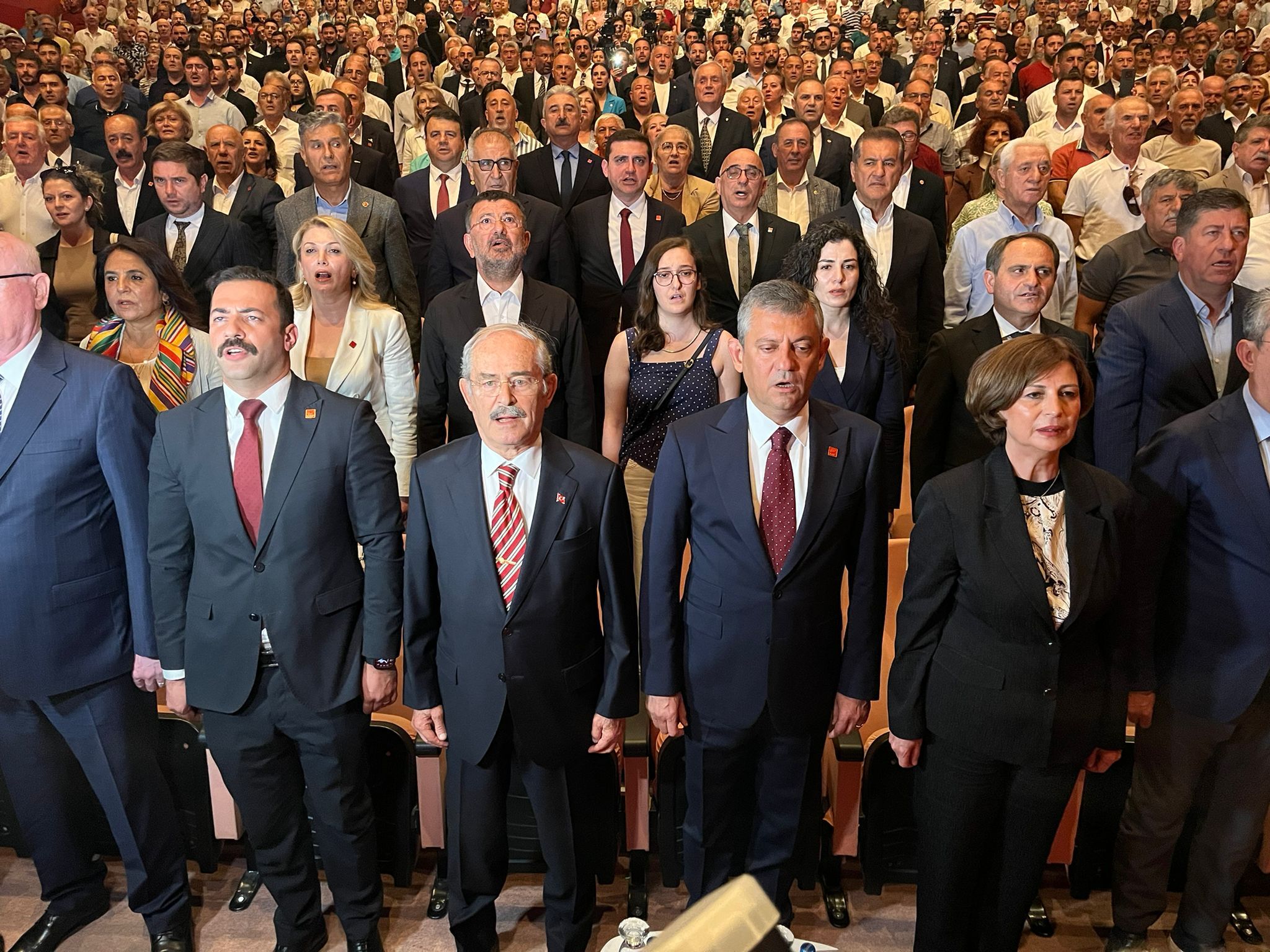 Özgür Özel Eskişehir'de Grup Toplantısı'nda Konuştu (6)