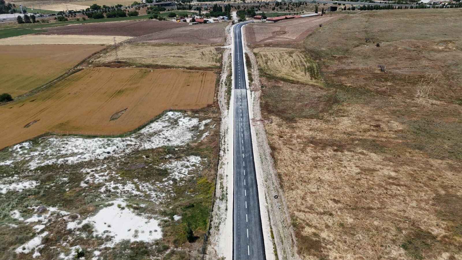Sivrihisar Çeltik Yolu'nda Yatay Ve Düşey İşaretleme Başladı (3)