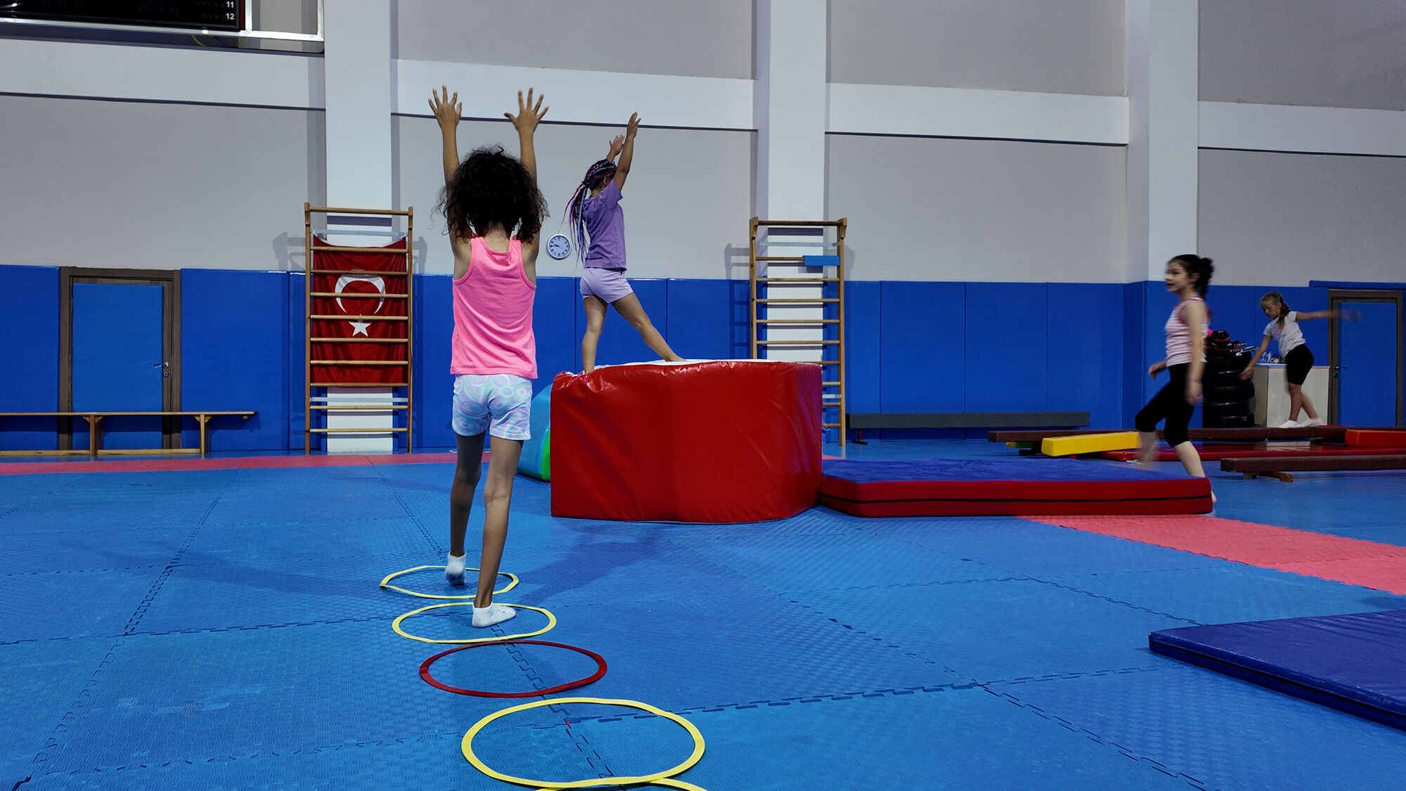 Tepebaşı'nda Minik Sporcular Yazı Cimnastikle Değerlendiriyor (2)