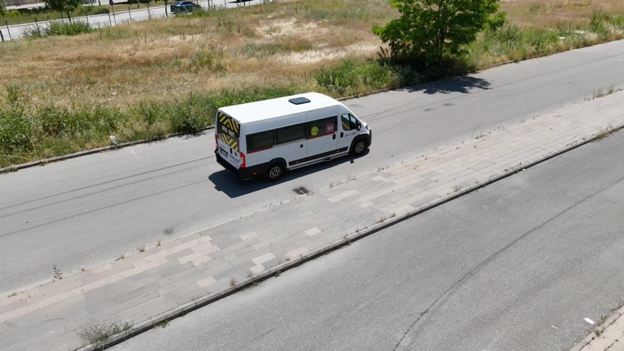 Üniversite Mezunu Kadın Servis Şoförü Ön Yargıları Kırıyor (2)