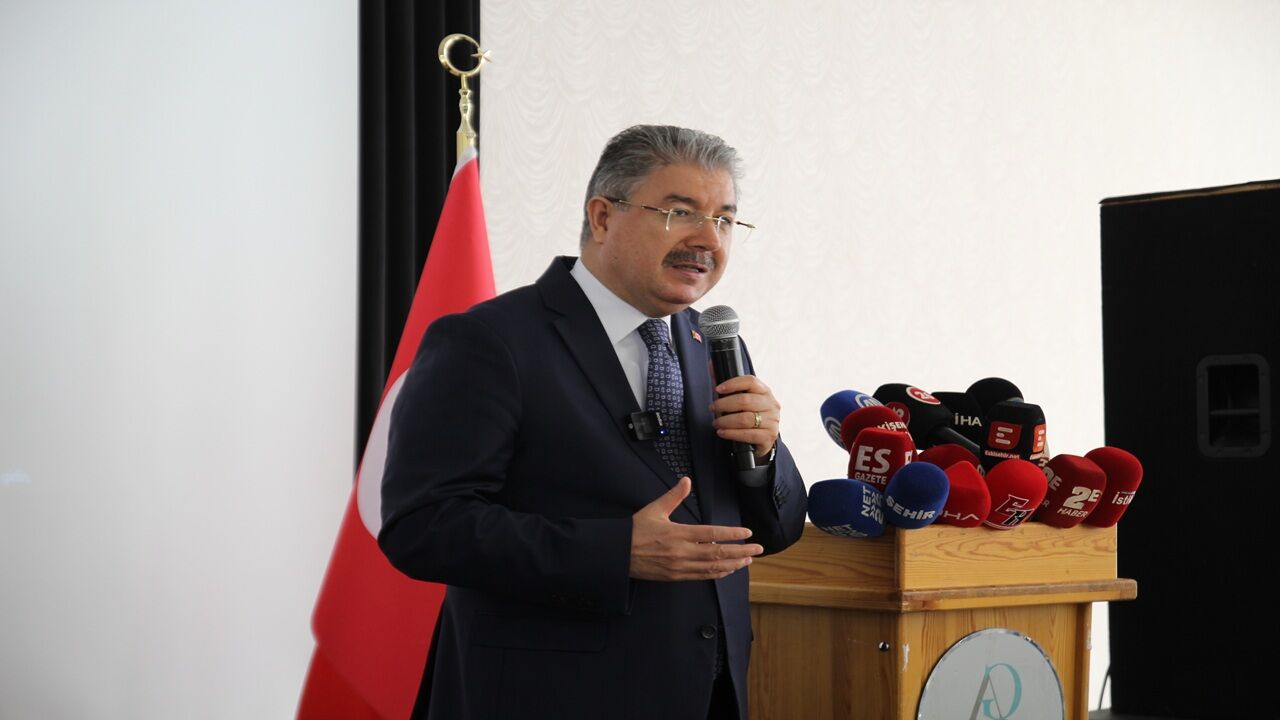 Vali Erdinç Yılmaz (2)