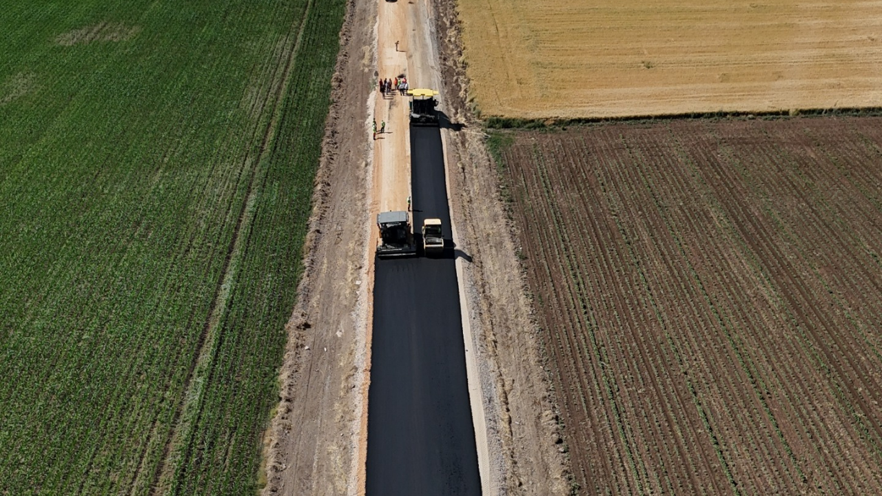 Yenikent Yazıdere Yolu Baştan Sona Yenileniyor (2)