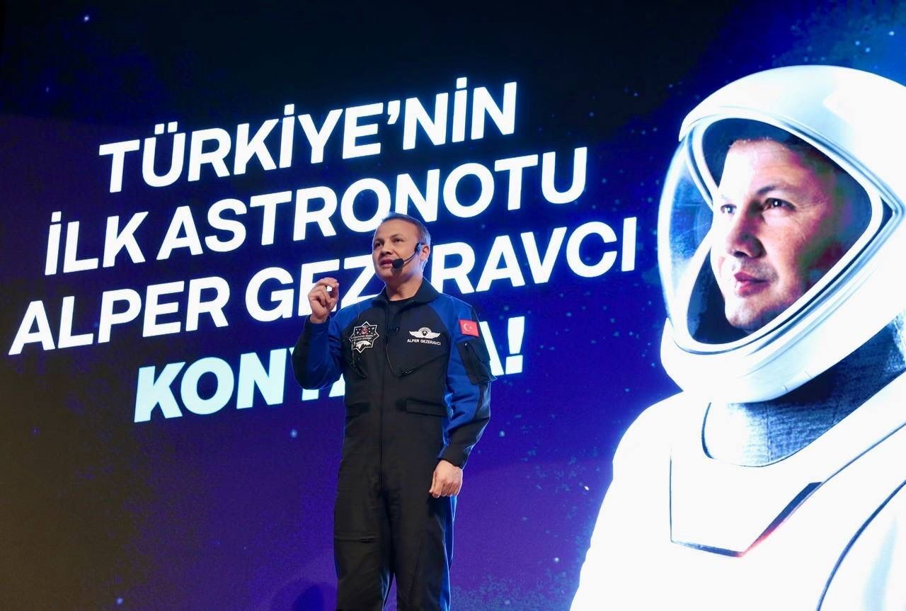 İlk Astronot Alper Gezeravcı Tuğgeneral Oldu (2)