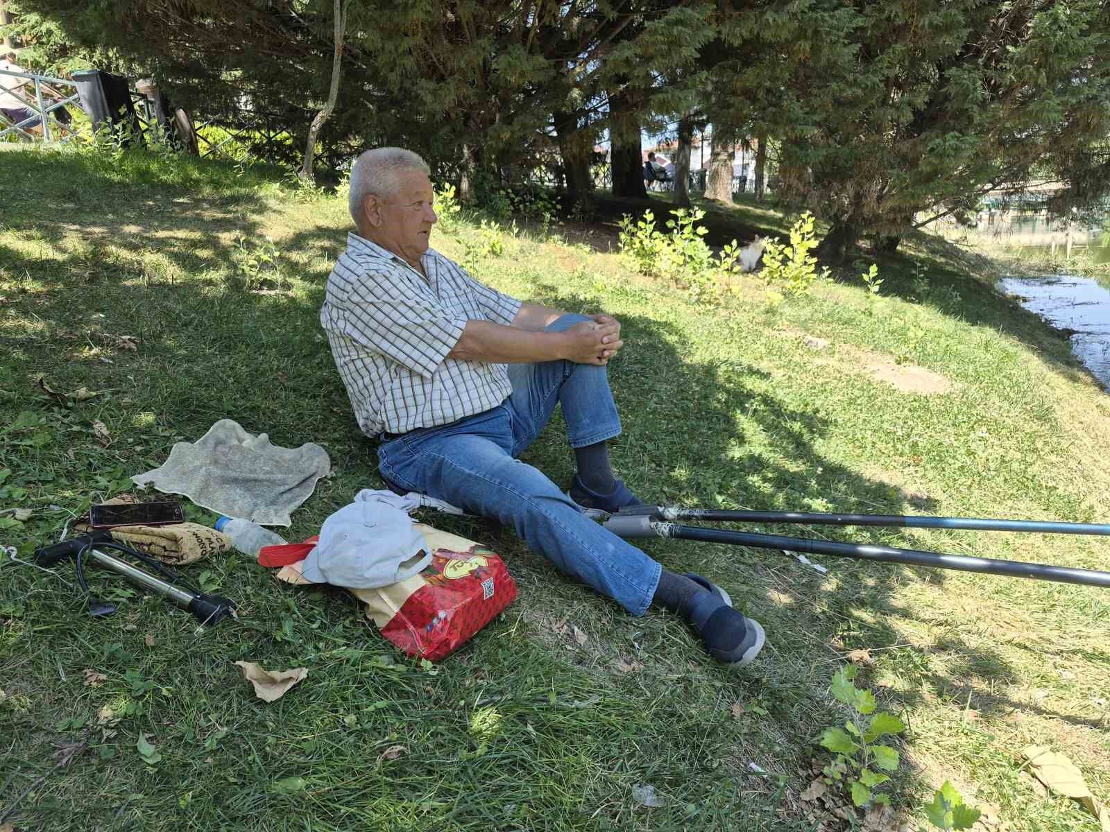 Porsuk'ta Balık Bekleyen Kedi Gülümsetti (2)