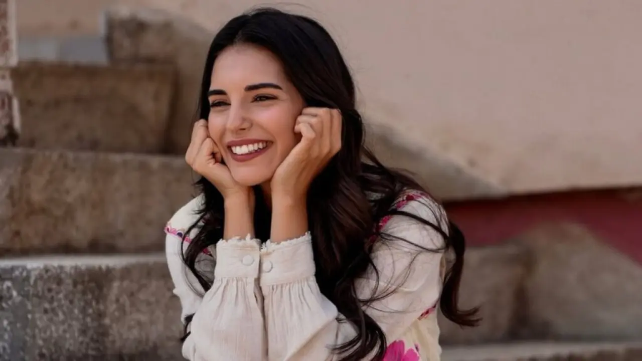 Hudutsuz Sevda dizisinin Esma’sı Yasemin Yazıcı kimdir?