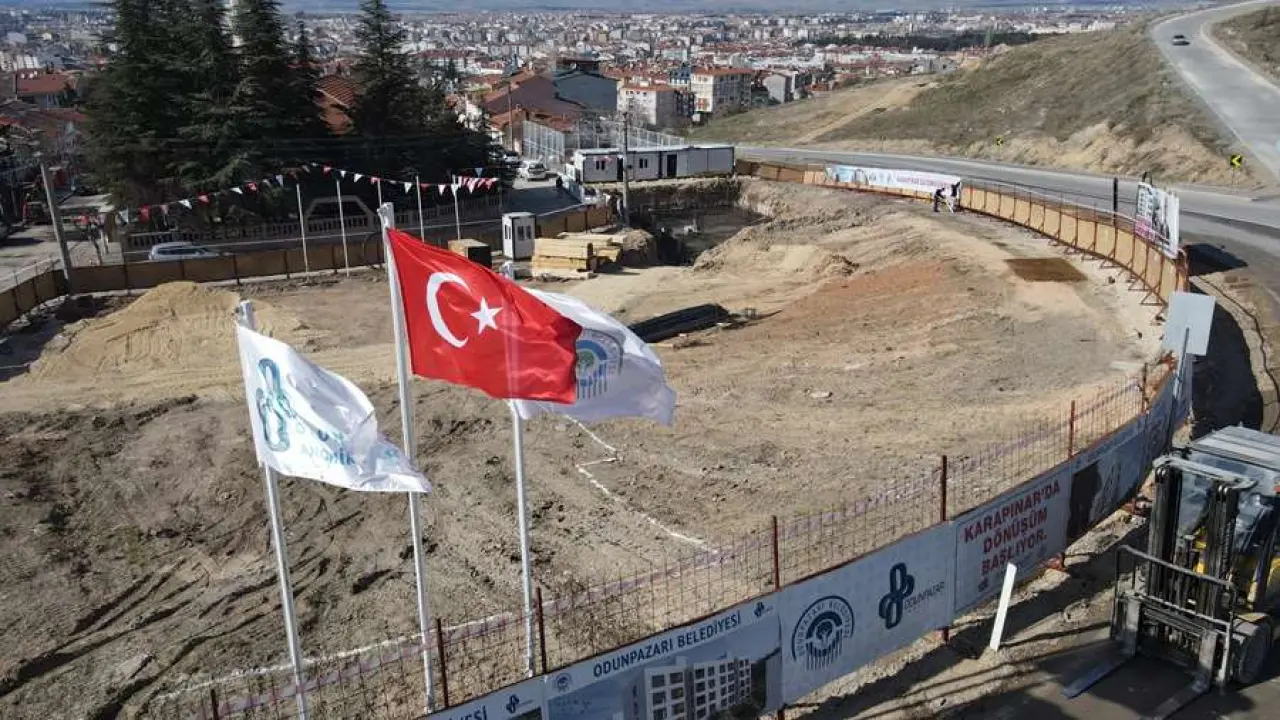 Kazım Kurt Karapınar'da dönüşümü başlatıyor! - Eskişehir Odunpazarı Belediyesi