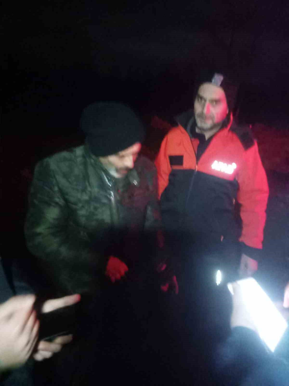 ormanlik-alanda-kaybolan-cift-arama-kurtarma-ekiplerince-bulundu