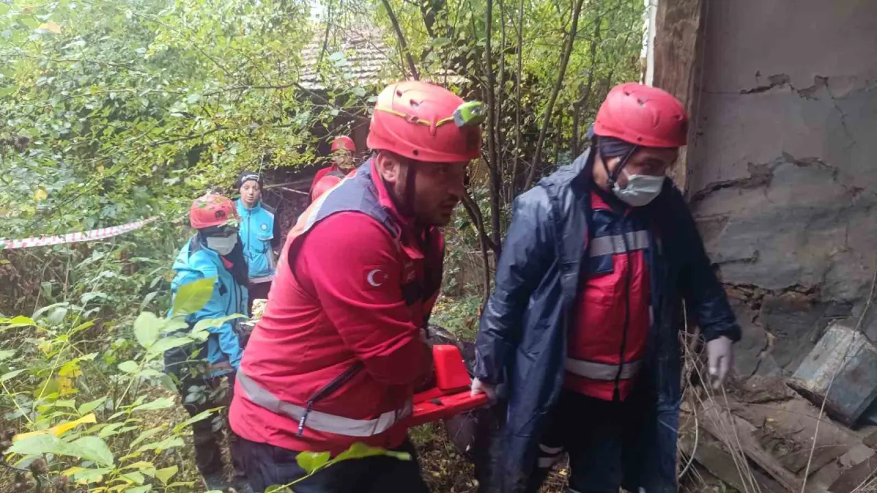 bilecikte-62-buyuklugundeki-yasanabilecek-bir-depremin-tatbikati-yapildi