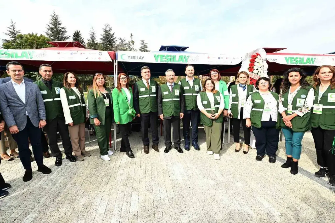 anadolu-universitesinde-yesilayfest-basladi