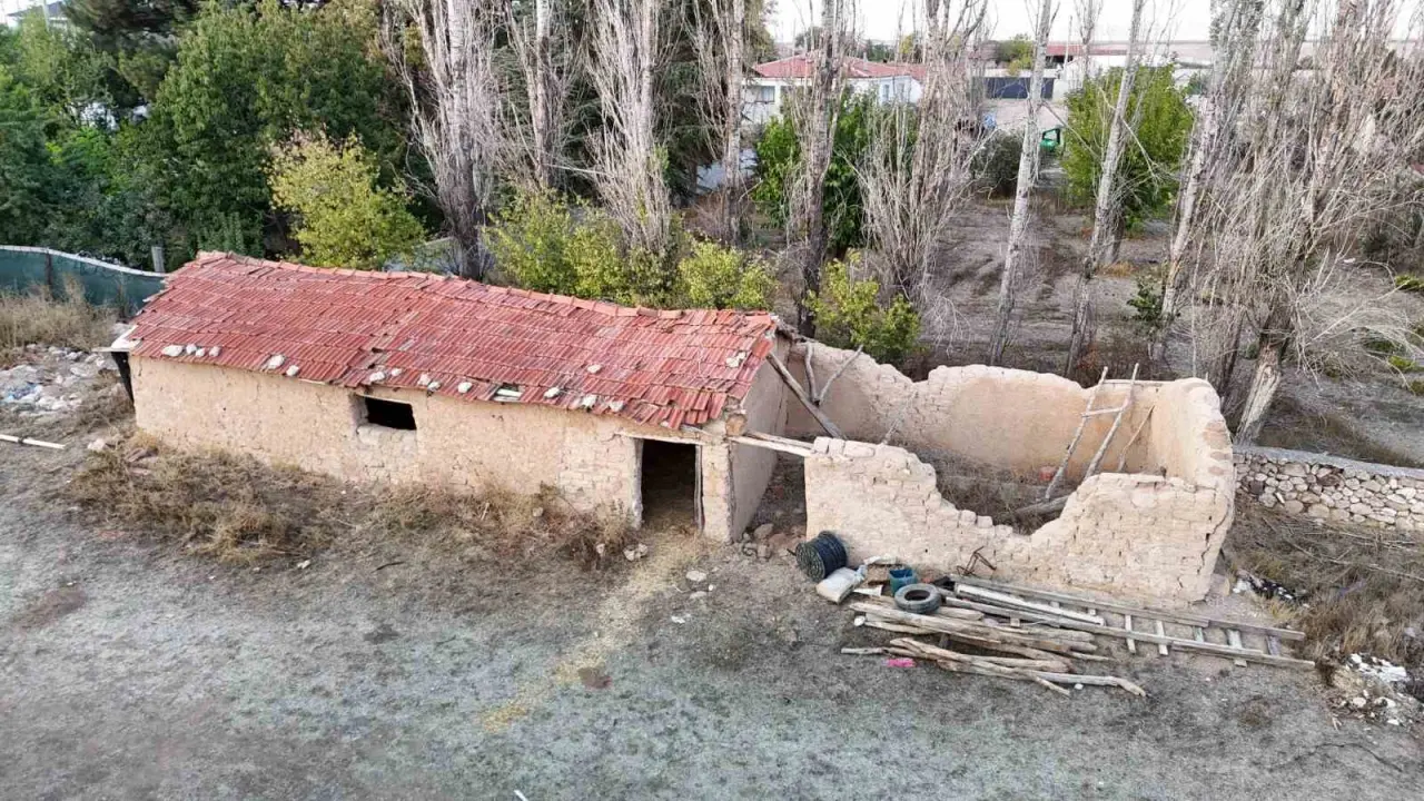 kaybolduktan-14-yil-sonra-kardesinin-ahirinda-cansiz-bedeni-bulunmustu-adamin-arkadasi-anlatti